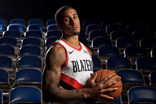 间的默契配 间的默契配